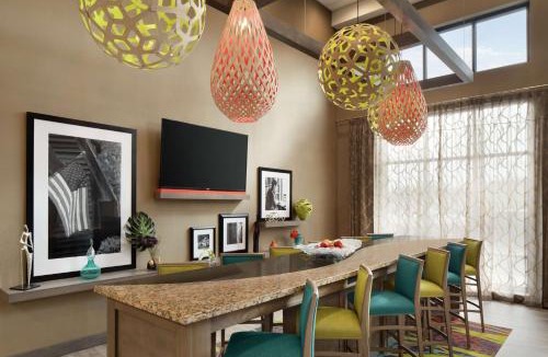 Alton Hotel | Hampton Inn & Suites St. Louis/Alton, IL