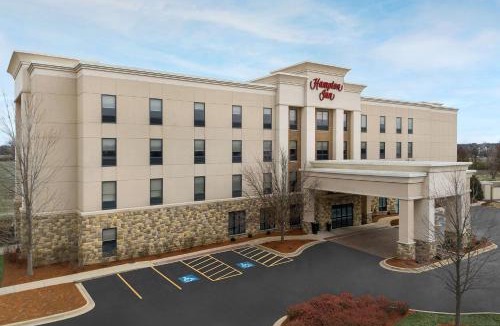 Yorkville Hotel | Hampton Inn Yorkville