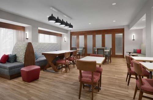Yorkville Hotel | Hampton Inn Yorkville