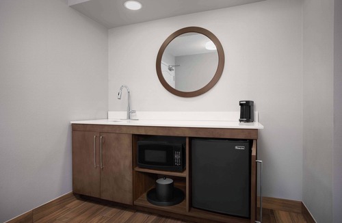 Yorkville Hotel | Hampton Inn Yorkville