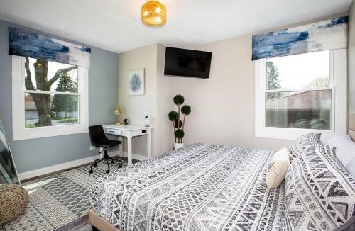 Winthrop Harbor House | Harbor Haven Game Room Gym