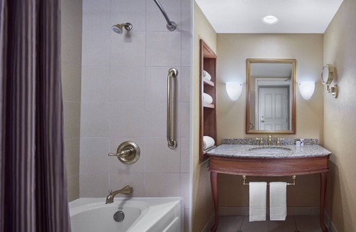 Metropolis Hotel | Harrah's Metropolis Hotel & Casino