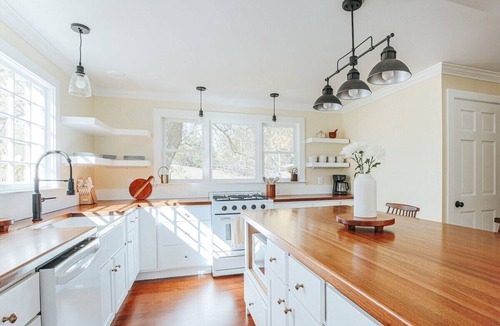 Rockbridge Baths House | Hays Creek Cottage: Waterfront Home Near Mountains