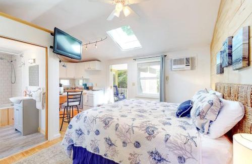 Kennebunk Apartment | Heart’s Content Cottage 20 at Shorelands Resort
