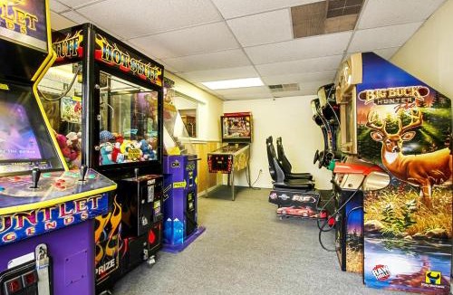 Lebanon House | Hershey Camping Resort Park Model 6