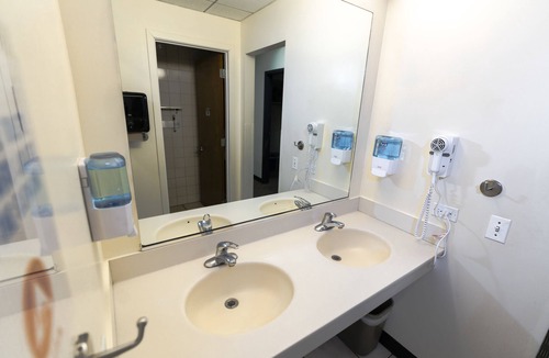 The Loop Hostel | HI Chicago Hostel