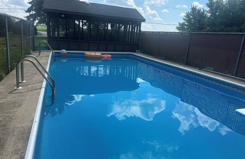 Homer Glen House | Hidden Gem OASIS 40 minutes away from Chicago