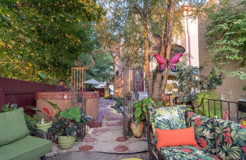 Rockford House | Hidden Gem SLEEPS 10+! nChildren & Pets welcomed!