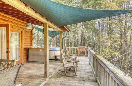 Cashes Valley Cabin | Hillside Haven Stays