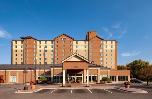 Des Plaines Hotel | Hilton Garden Inn Chicago O'Hare Airport
