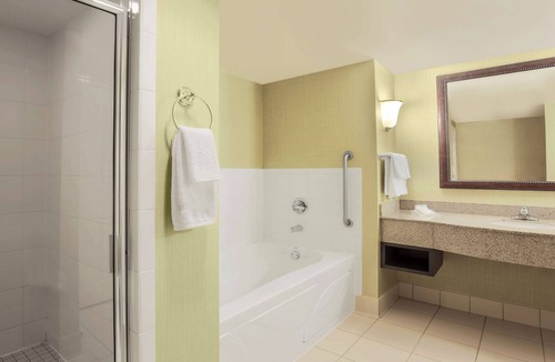 Bedford Park Hotel | Hilton Garden Inn Chicago/Midway Airport