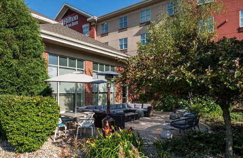 Rockford Hotel | Hilton Garden Inn Rockford
