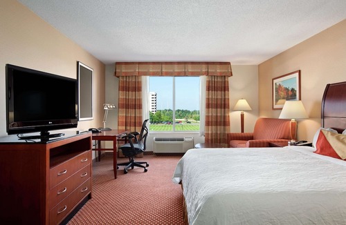 Oakbrook Terrace Hotel | Hilton Garden Inn Oakbrook Terrace
