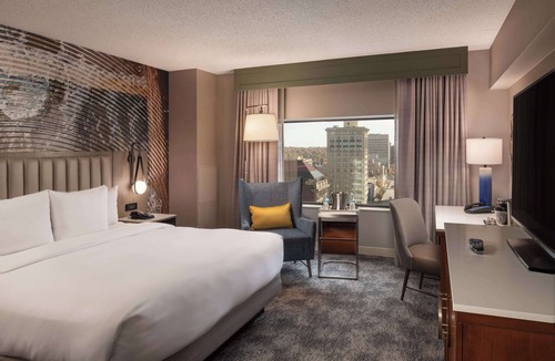 Downtown Hotel | Hilton Lexington/Downtown