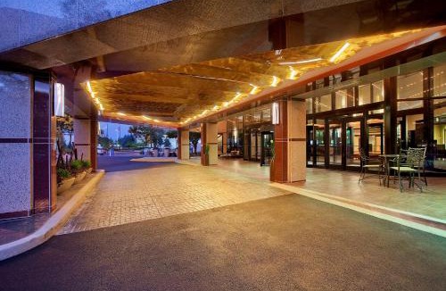 Rosemont Hotel | Hilton Rosemont Chicago O'Hare