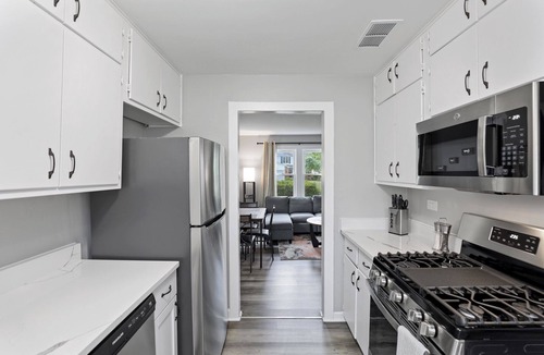 Hinsdale House | Hinsdale Haven, Pet Friendly!