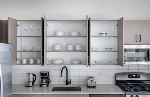 Killgubbin Apartment | Hip River North 1BR w/Gym, Sky Terrace & Yoga Studio, by Blueground
