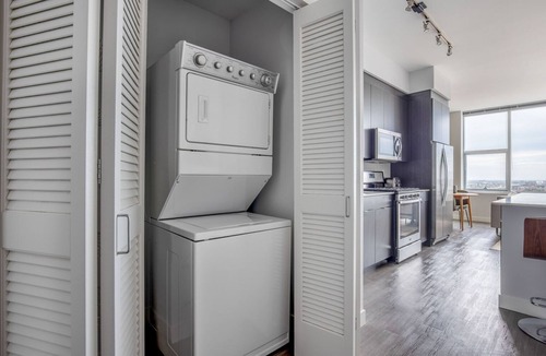 The Loop Apartment | Hip South Loop 1BR w/Gym & Game Room, nr Top Schools, by Blueground