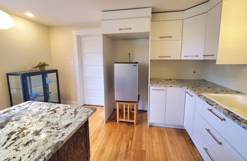 Lockport House | Historic 2-bedroom house, walk to restaurants and bars downtown.