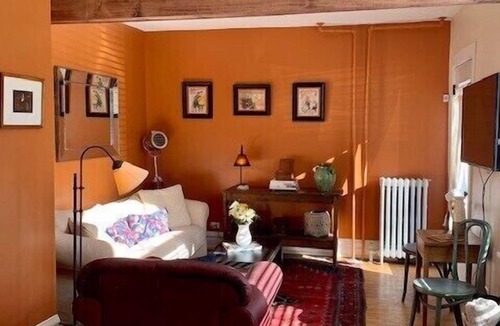 Edgewater House | Historic Andersonville Coach House.