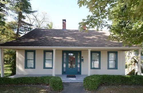 Hillsboro House | Historic Blackman-Evans Home