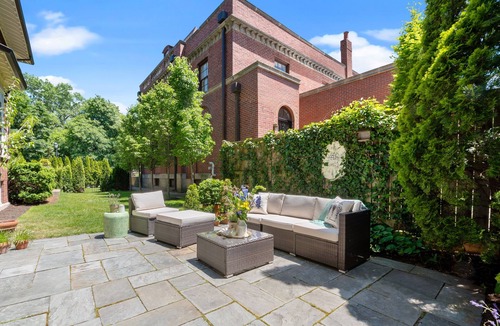 South Evanston House | Historic Manor House Private Guest Suite Evanston