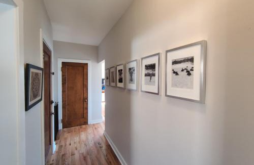Oak Park Apartment | Historic Oak Park Home for 6/Hemingway District