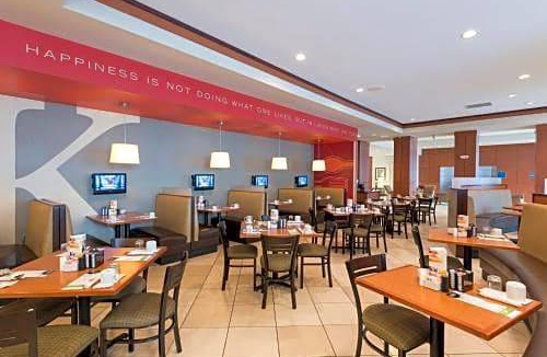 Aurora Hotel | Holiday Inn Aurora North - Naperville, an IHG Hotel