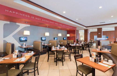Aurora Hotel | Holiday Inn Aurora North - Naperville by IHG