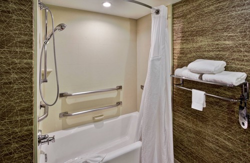 Elgin Hotel | Holiday Inn Chicago Northwest-Elgin by IHG