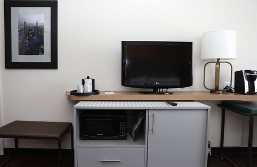O'Hare Hotel | Holiday Inn Chicago O'Hare Area by IHG