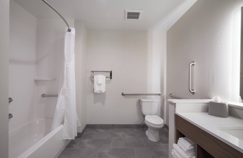 Hoffman Estates Hotel | Holiday Inn Express & Suites Chicago - Hoffman Estates by IHG