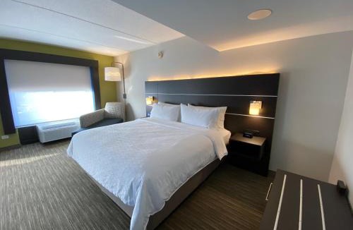 Prospect Heights Hotel | Holiday Inn Express & Suites - Prospect Heights by IHG