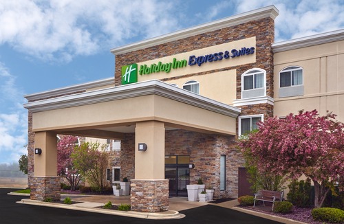 Libertyville Hotel | Holiday Inn Express Hotel & Suites Chicago-Libertyville, an Ihg Hotel