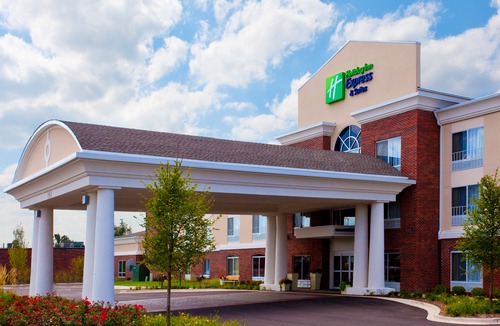 Lake Zurich Hotel | Holiday Inn Express Hotel & Suites Lake Zurich-Barrington, an Ihg Hotel