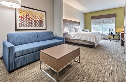 Lake Zurich Hotel | Holiday Inn Express Hotel & Suites Lake Zurich-Barrington, an Ihg Hotel