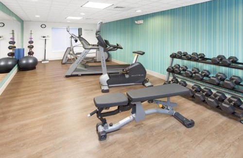 Lake Zurich Hotel | Holiday Inn Express Hotel & Suites Lake Zurich-Barrington by IHG