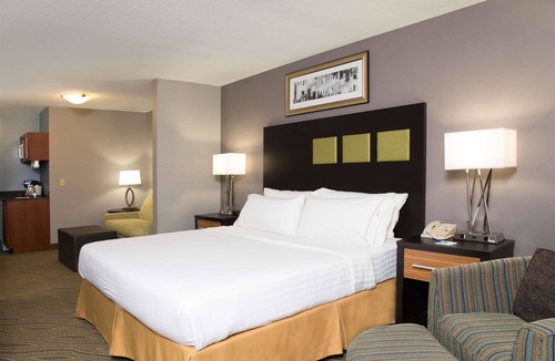 Danville Hotel | Holiday Inn Express Hotel & Suites Danville by IHG