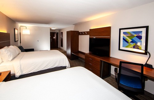 Lansing Hotel | Holiday Inn Express Hotel & Suites Chicago South Lansing by IHG