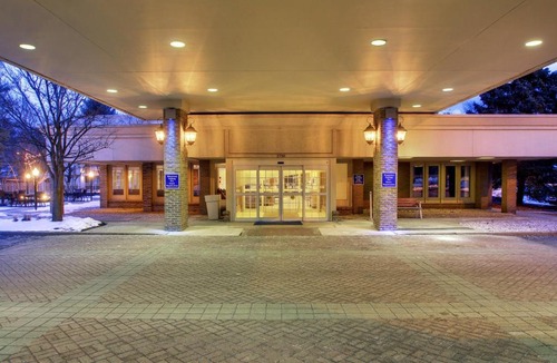 Poughkeepsie Hotel | Holiday Inn Express Poughkeepsie by IHG
