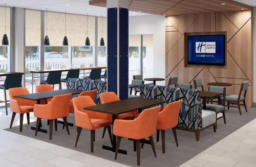 Oak Forest Hotel | Holiday Inn Express & Suites Chicago - Oak Forest by IHG