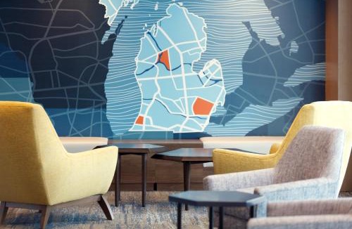 Oak Park Hotel | Holiday Inn Express & Suites Chicago West - Oak Park by IHG