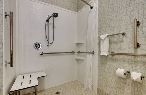 Morris Hotel | Holiday Inn Express & Suites Morris by IHG