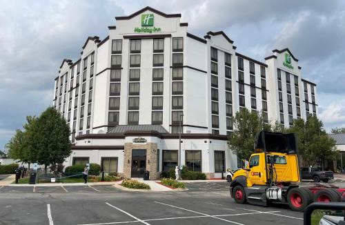 Elgin Hotel | Holiday Inn Hotel & Suites Chicago Northwest - Elgin by IHG