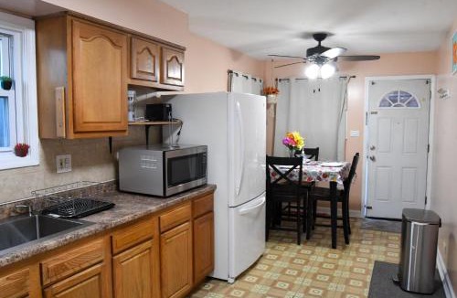 Skokie House | Home Away From Home