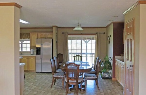 Hardin County House | Home with HOT TUB by Garden of the Gods in Shawnee National Forest.