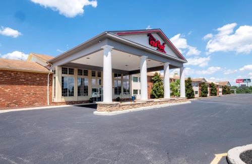 New Castle Hotel | HomeTowne Studios by Red Roof Wilmington - New Castle