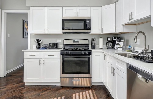 Homewood House | Homewood FHS Rental - Cherrywood Ln