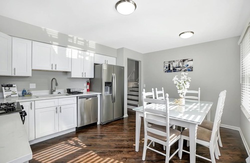 Homewood House | Homewood Rental - Cherrywood Ln