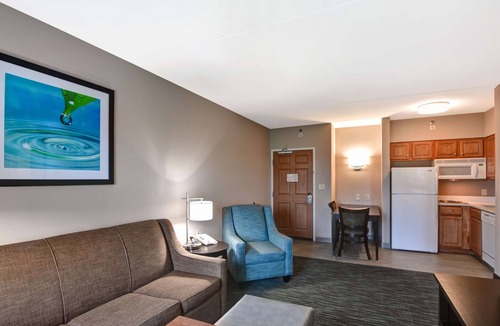 Fox Valley Hotel | Homewood Suites by Hilton Aurora Naperville